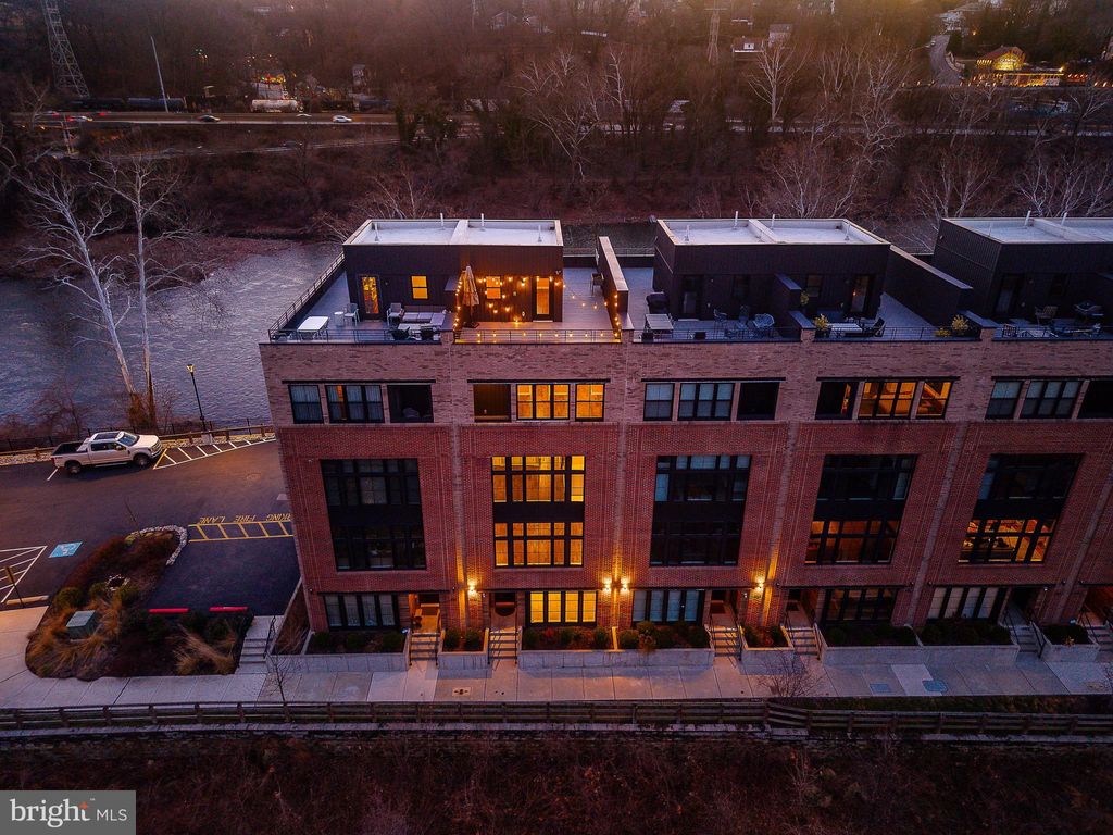 Photo of 4523 Riverside Way, PHILADELPHIA, PA 19127 (MLS # PAPH2573552)