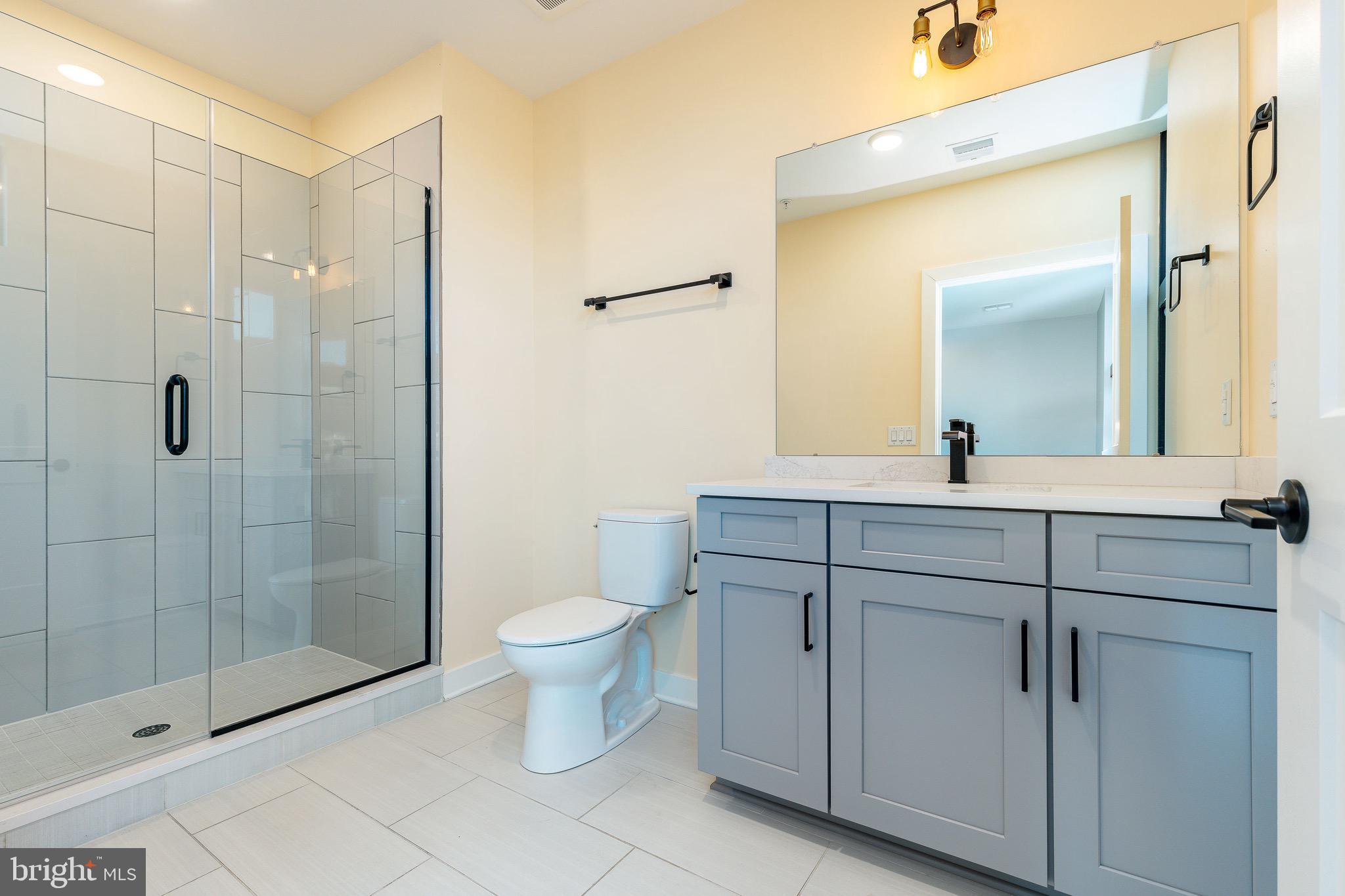 THE LOCKS - Residential