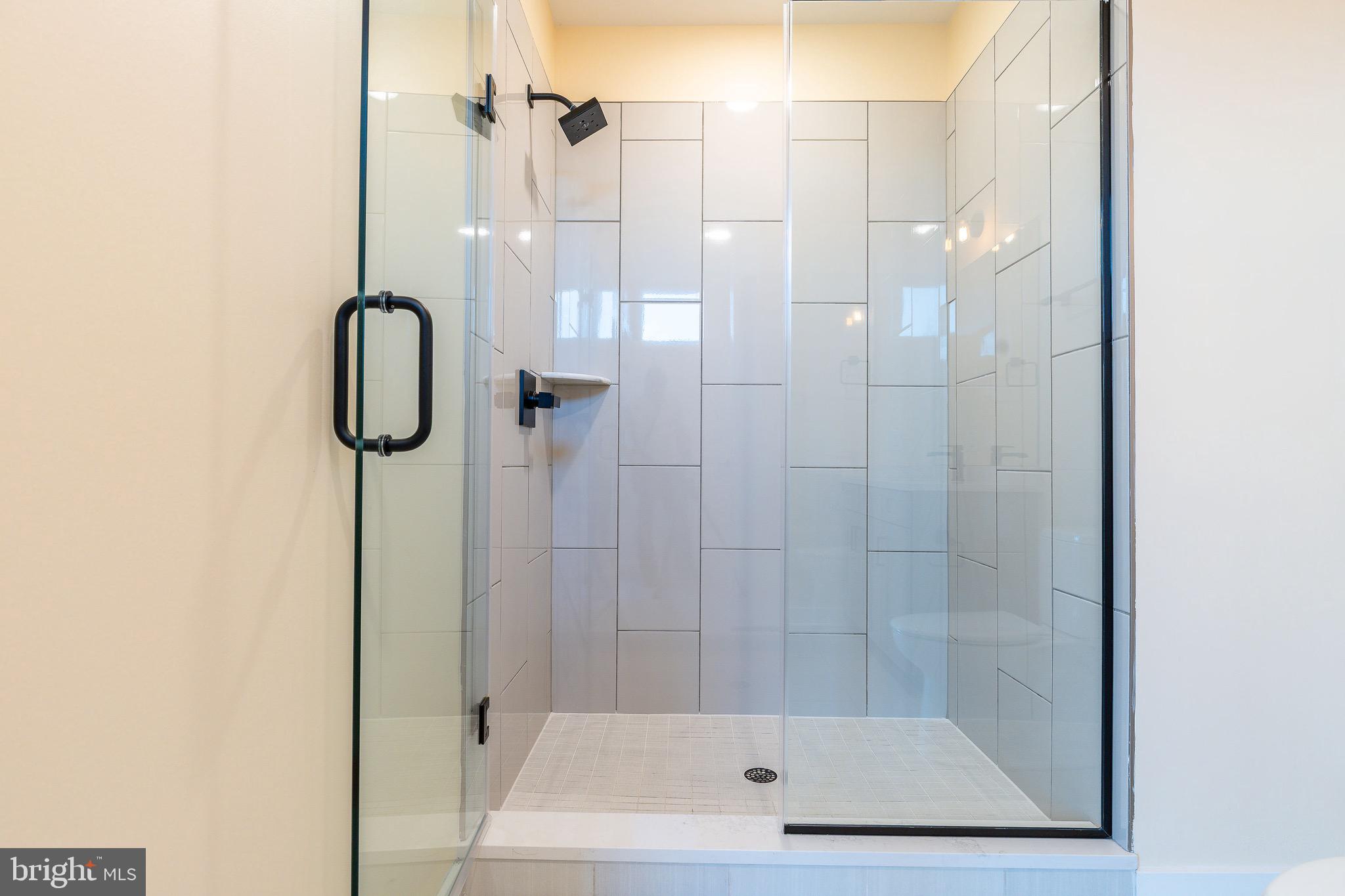 THE LOCKS - Residential