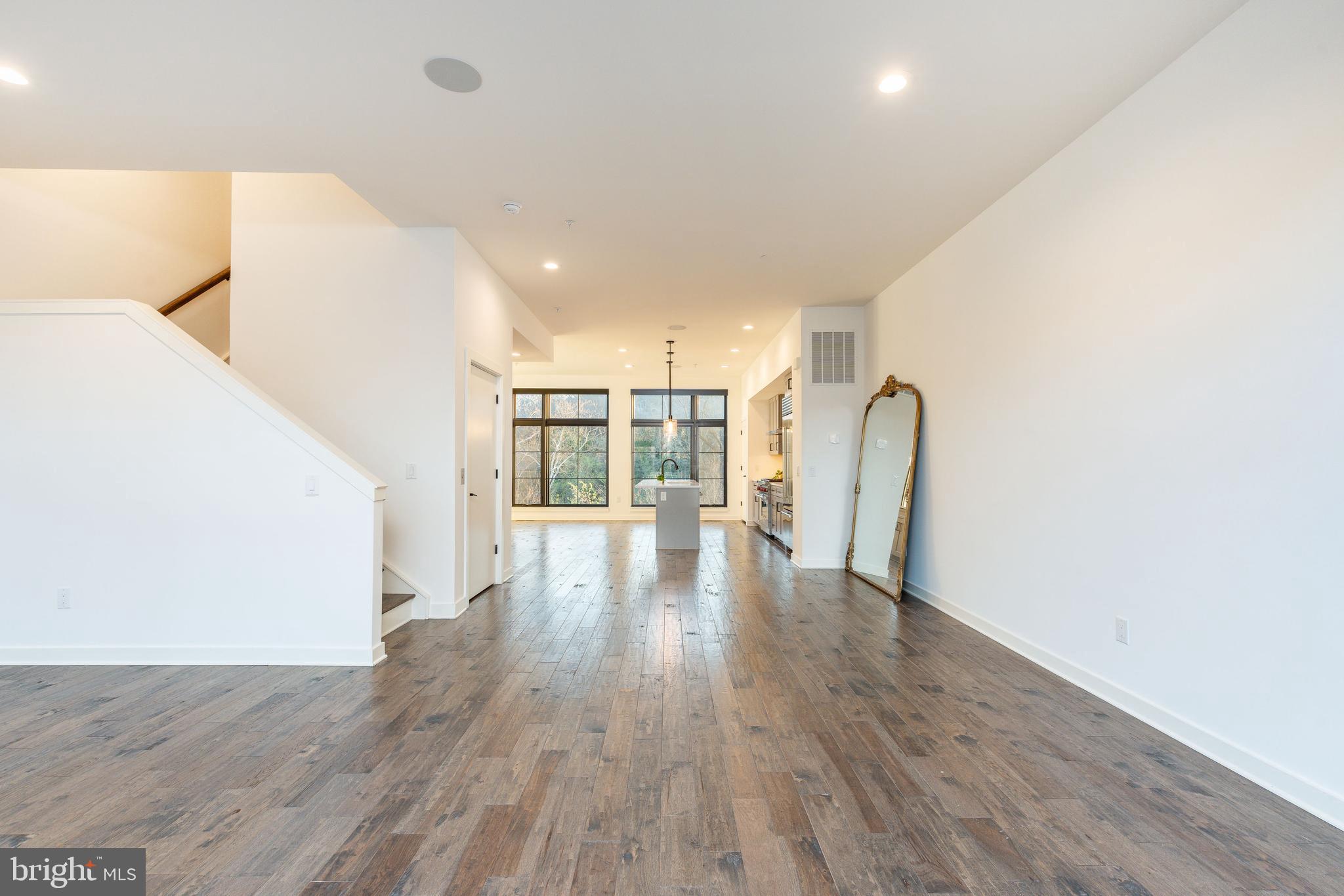 THE LOCKS - Residential