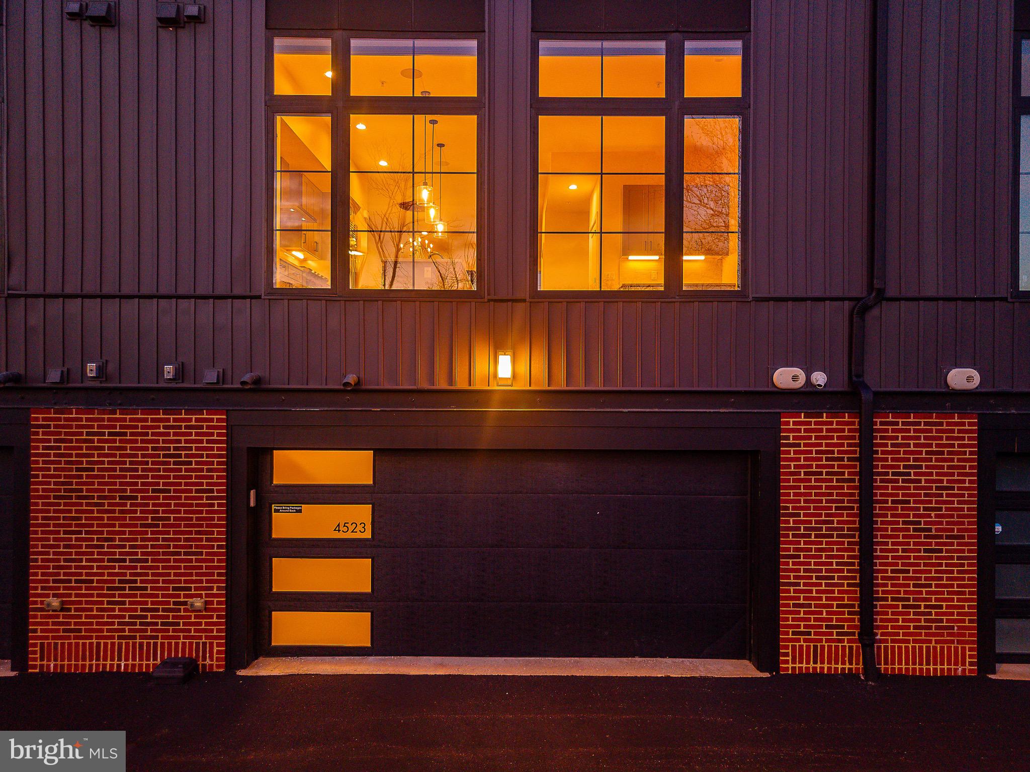 THE LOCKS - Residential