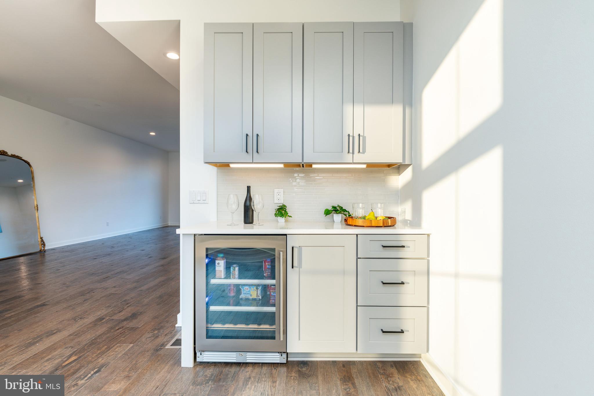 THE LOCKS - Residential