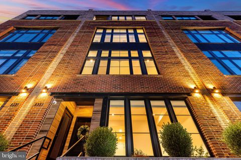 4523 RIVERSIDE WAY PHILADELPHIA PA 19127