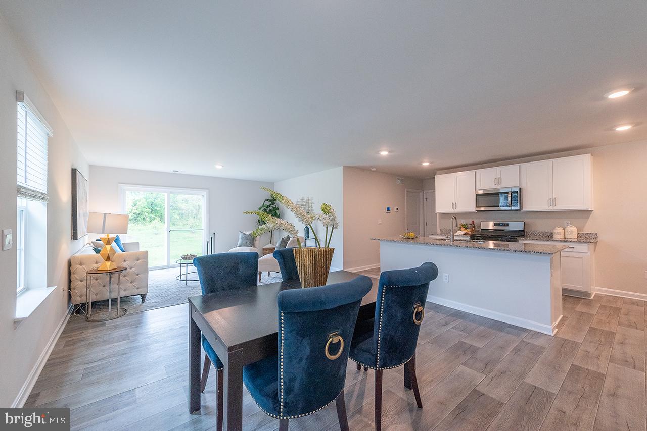 WEST WIND - Residential