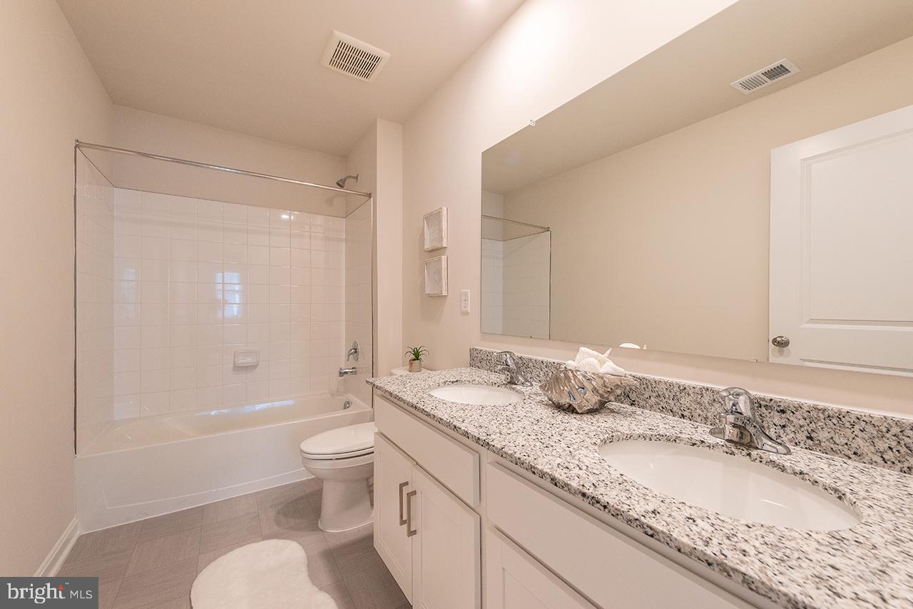 WEST WIND - Residential
