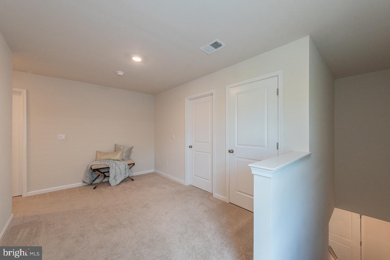 WEST WIND - Residential