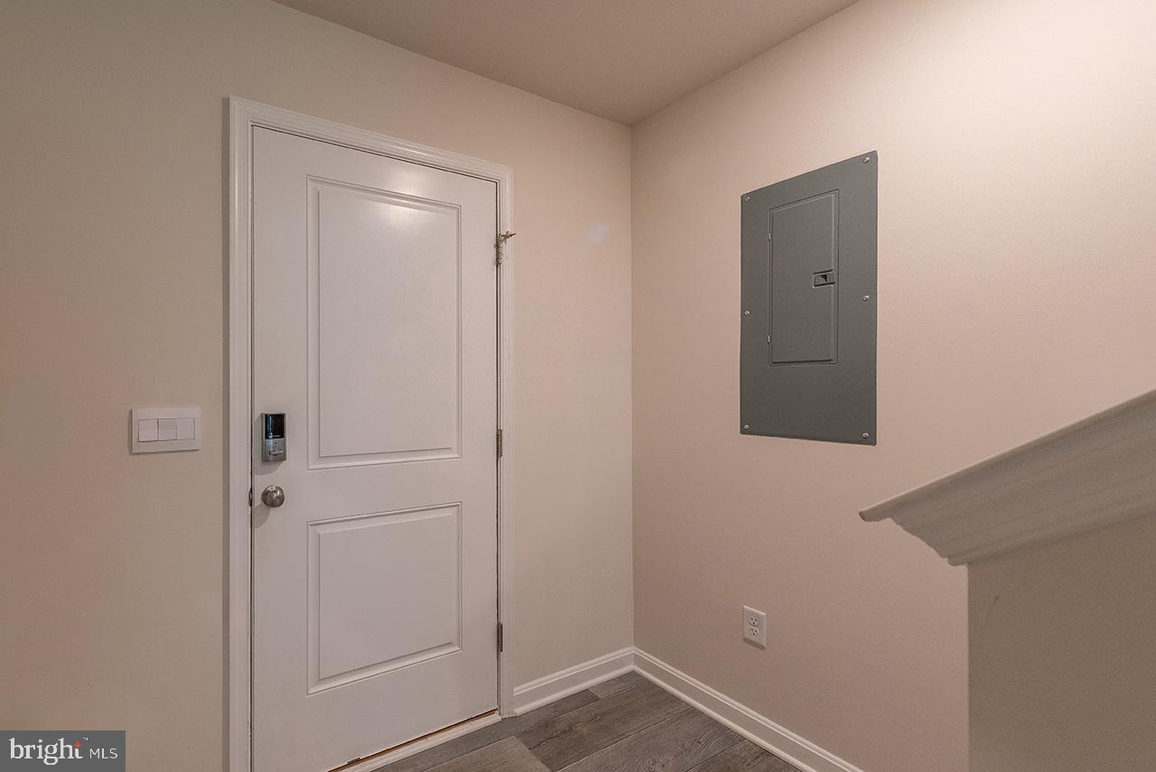 WEST WIND - Residential