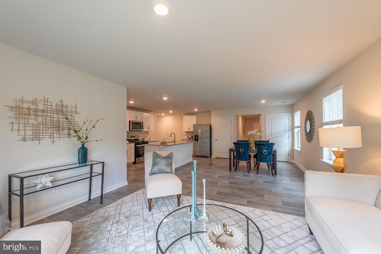 WEST WIND - Residential