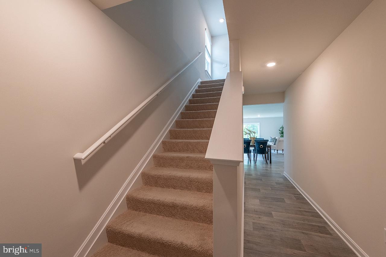 WEST WIND - Residential
