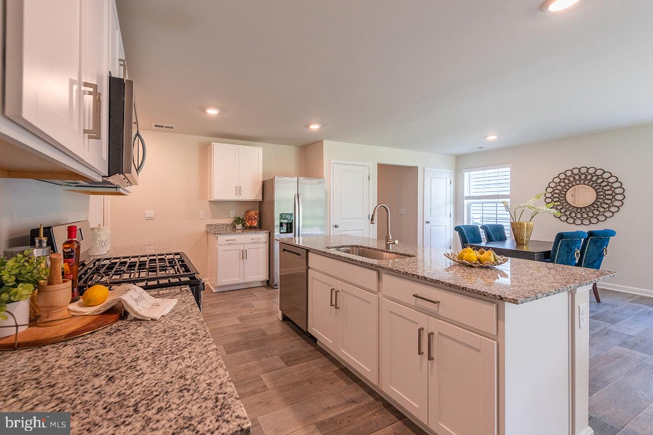 WEST WIND - Residential