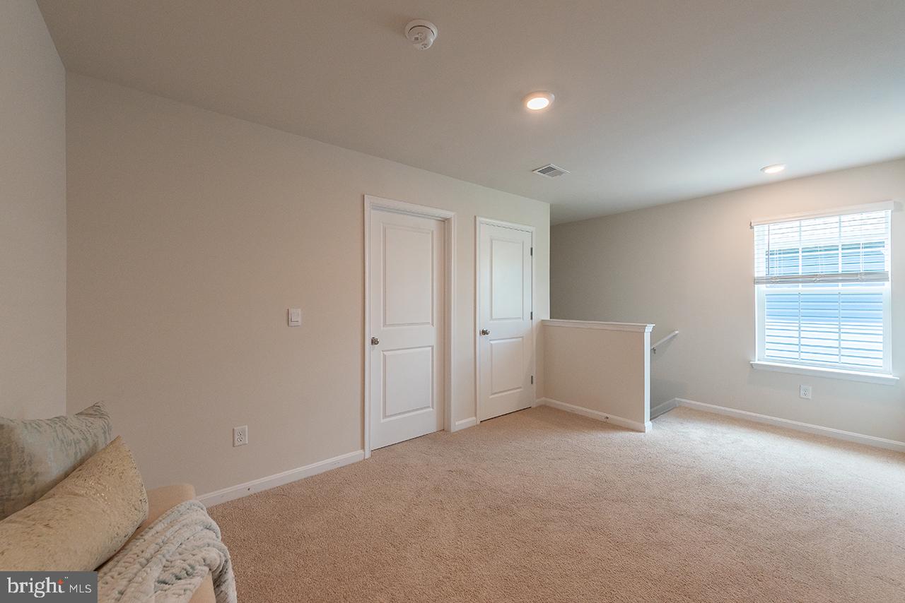 WEST WIND - Residential