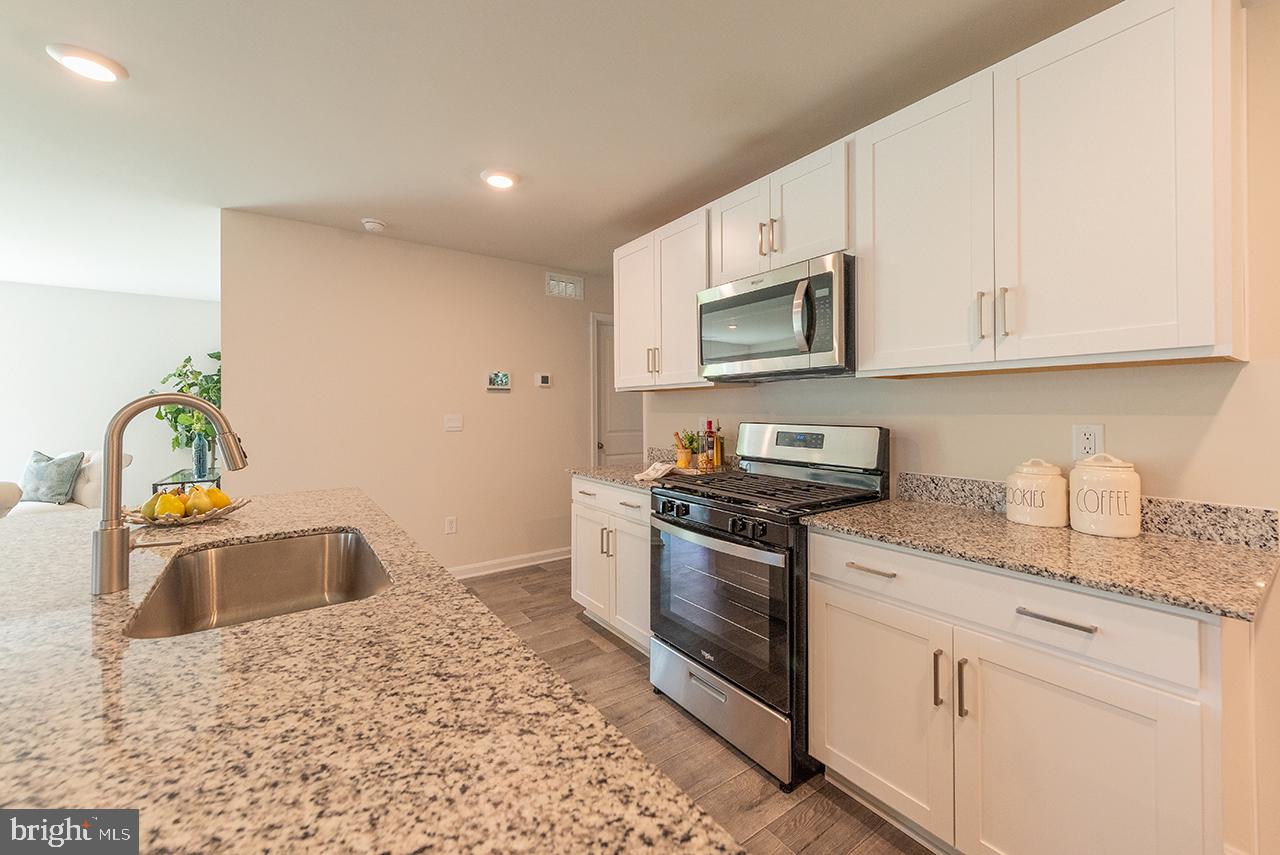 WEST WIND - Residential
