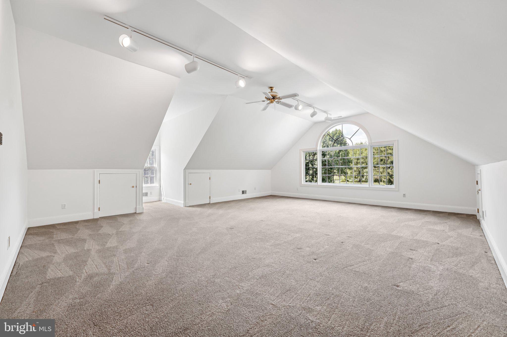 RED FOX FARMS - Residential