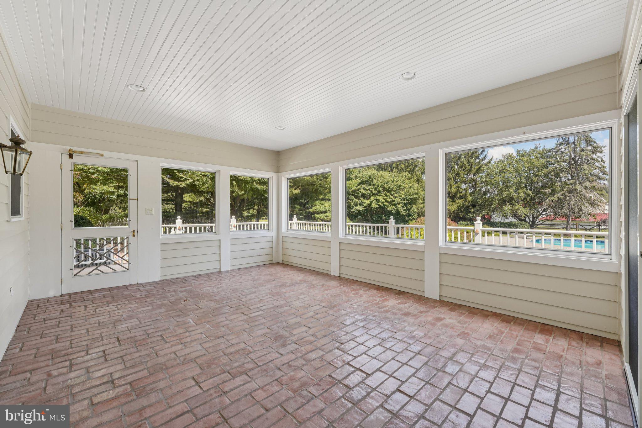 RED FOX FARMS - Residential