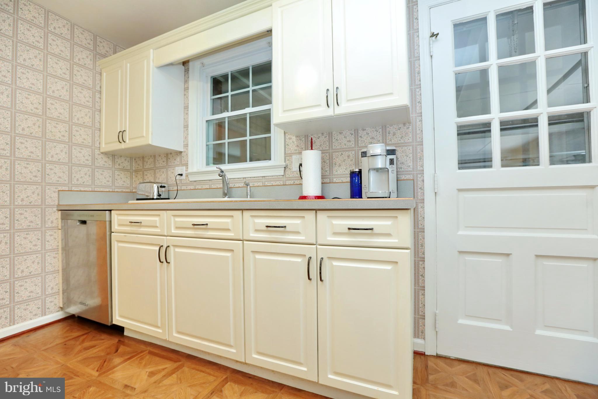 ESTONIAN ESTATES - Residential