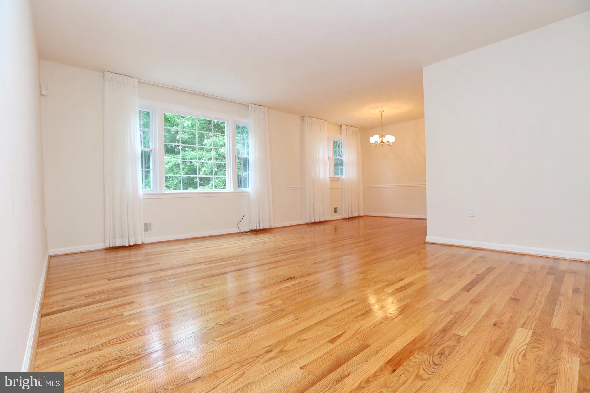 ESTONIAN ESTATES - Residential