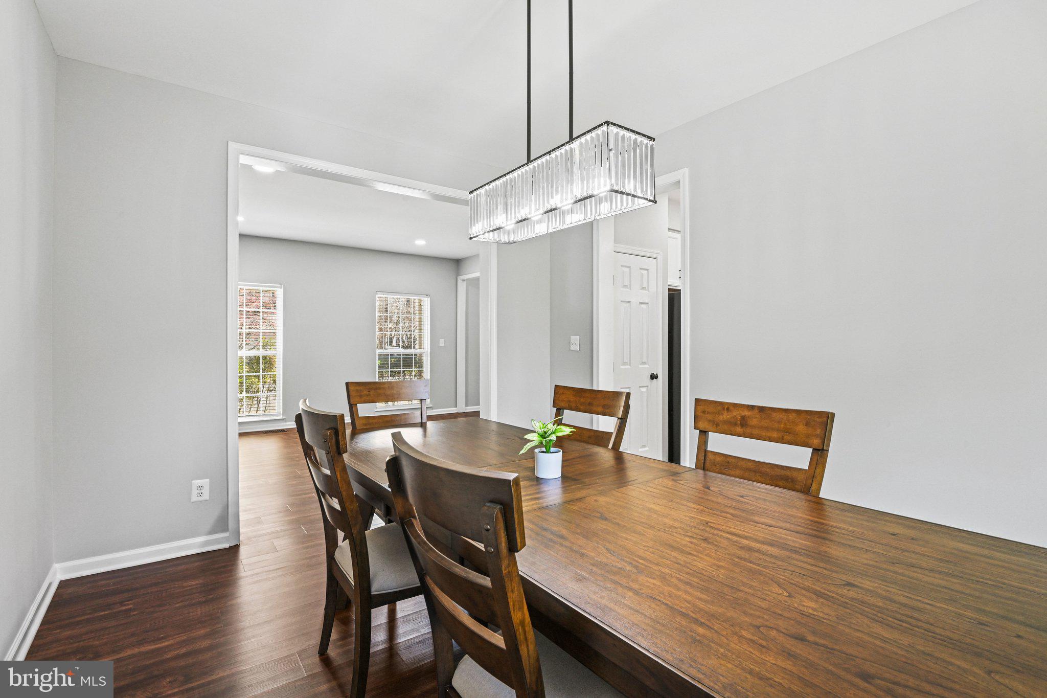 ASHBURN VILLAGE - Residential