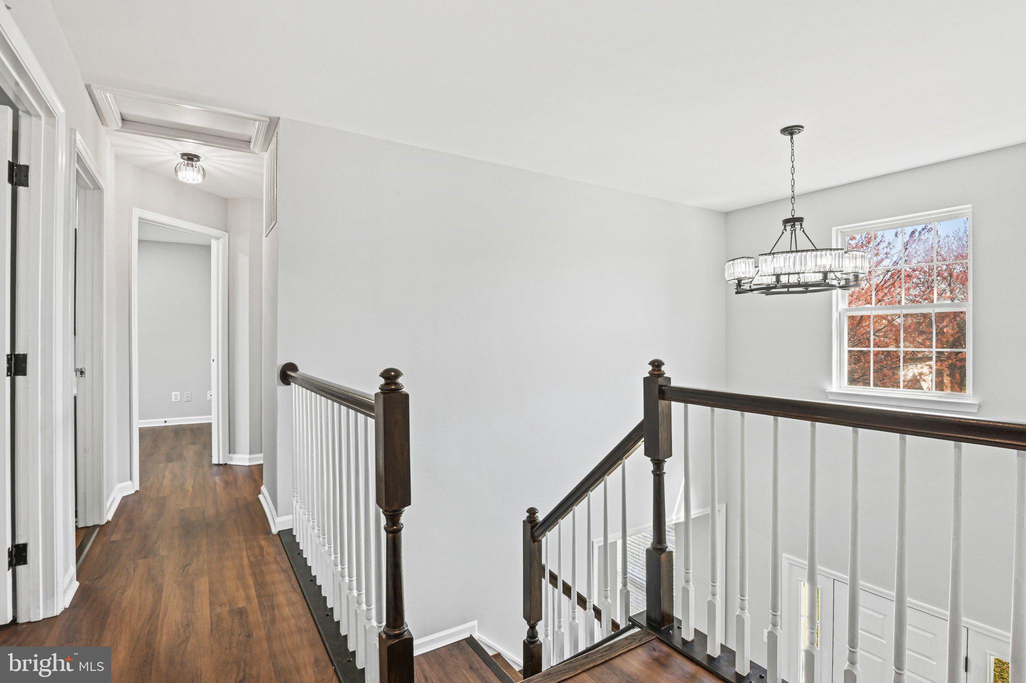 ASHBURN VILLAGE - Residential