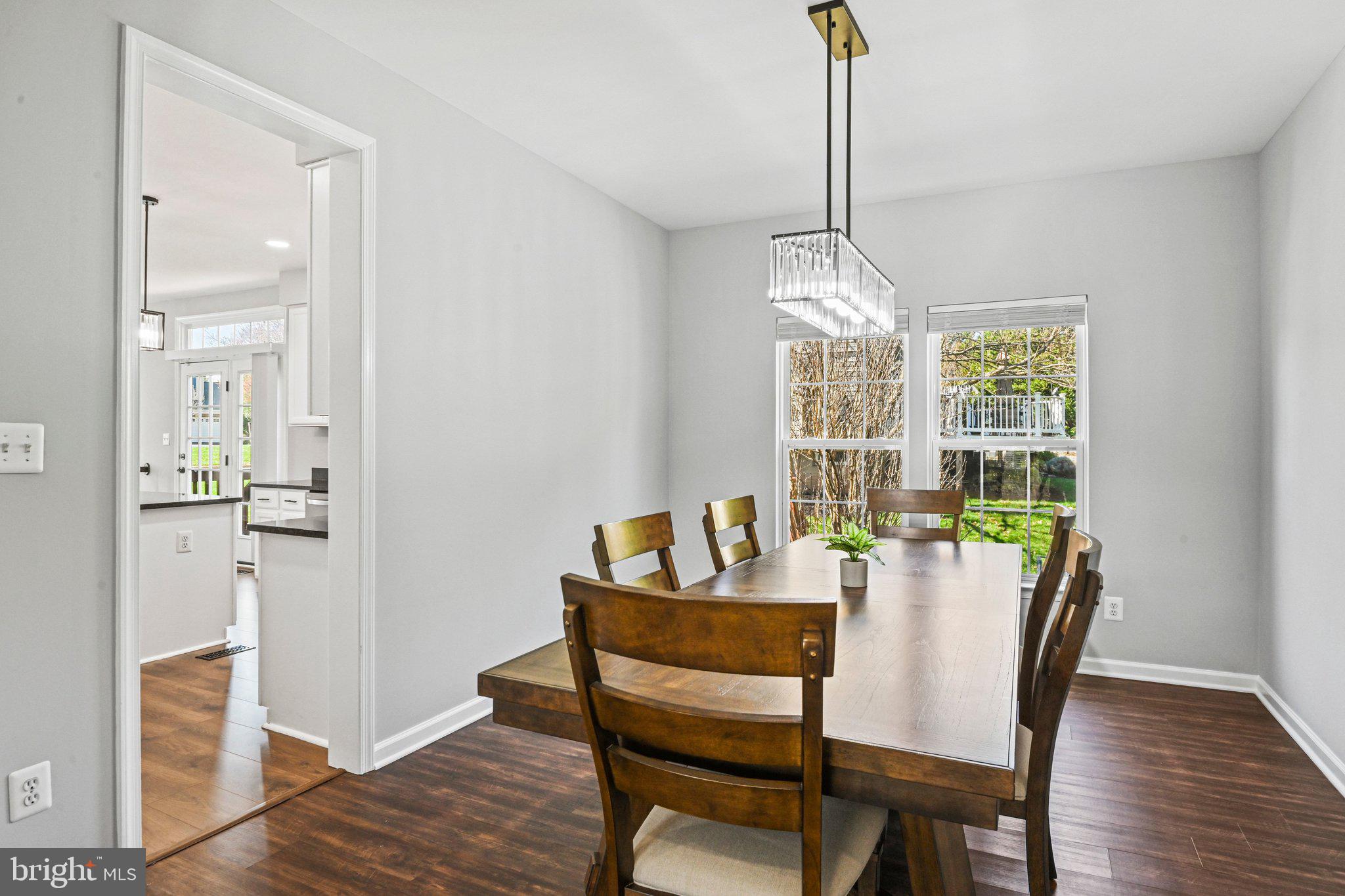 ASHBURN VILLAGE - Residential