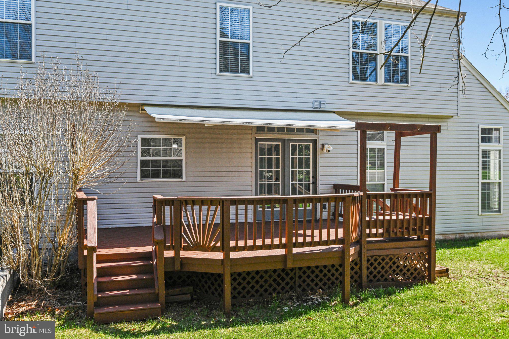 ASHBURN VILLAGE - Residential