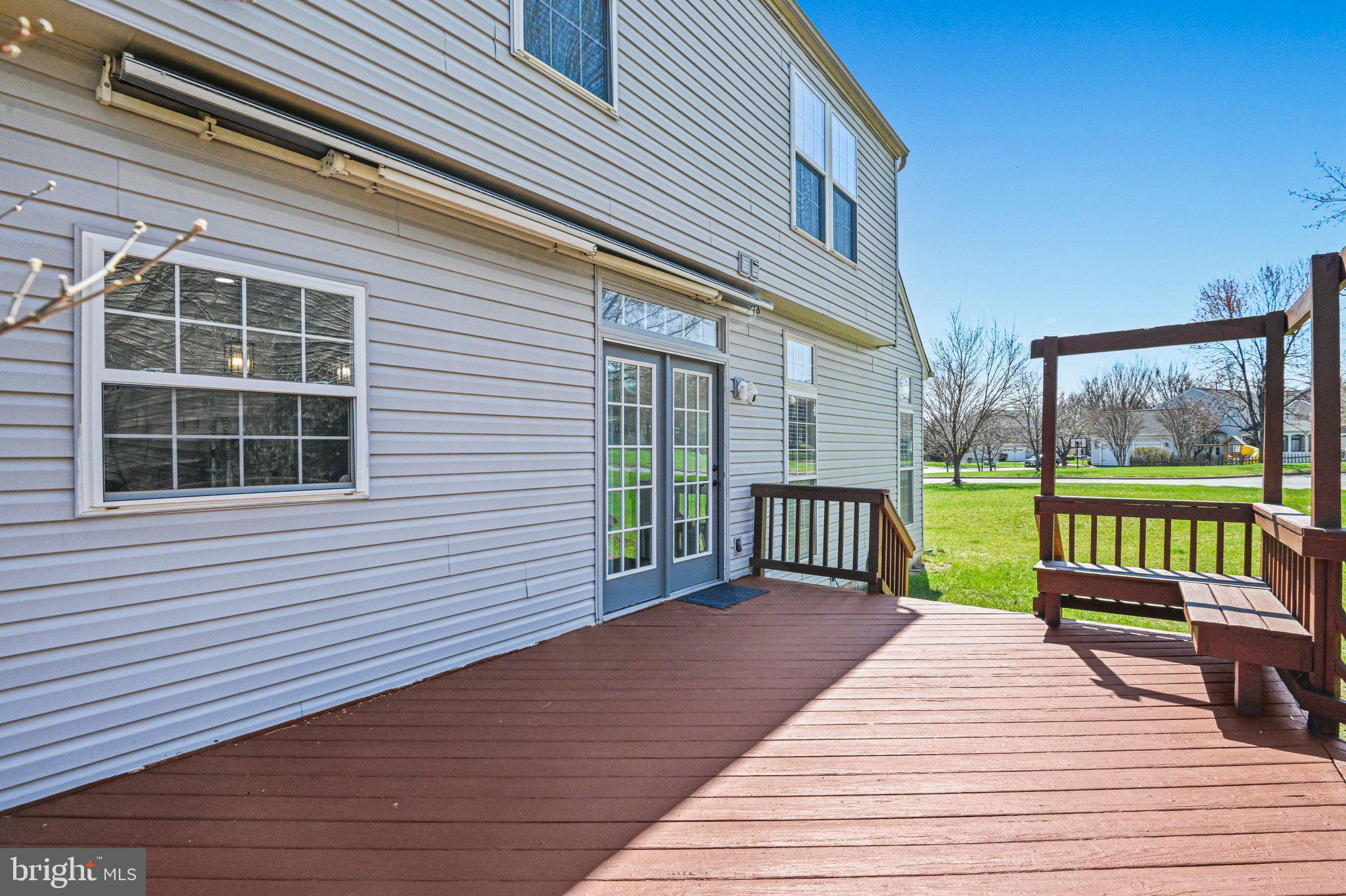 ASHBURN VILLAGE - Residential