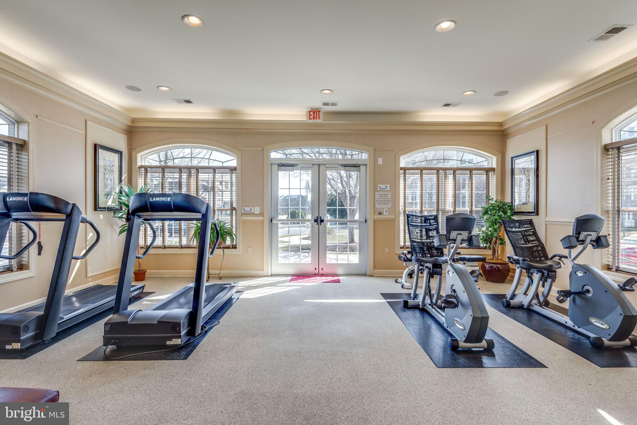 ASHBURN VILLAGE - Residential