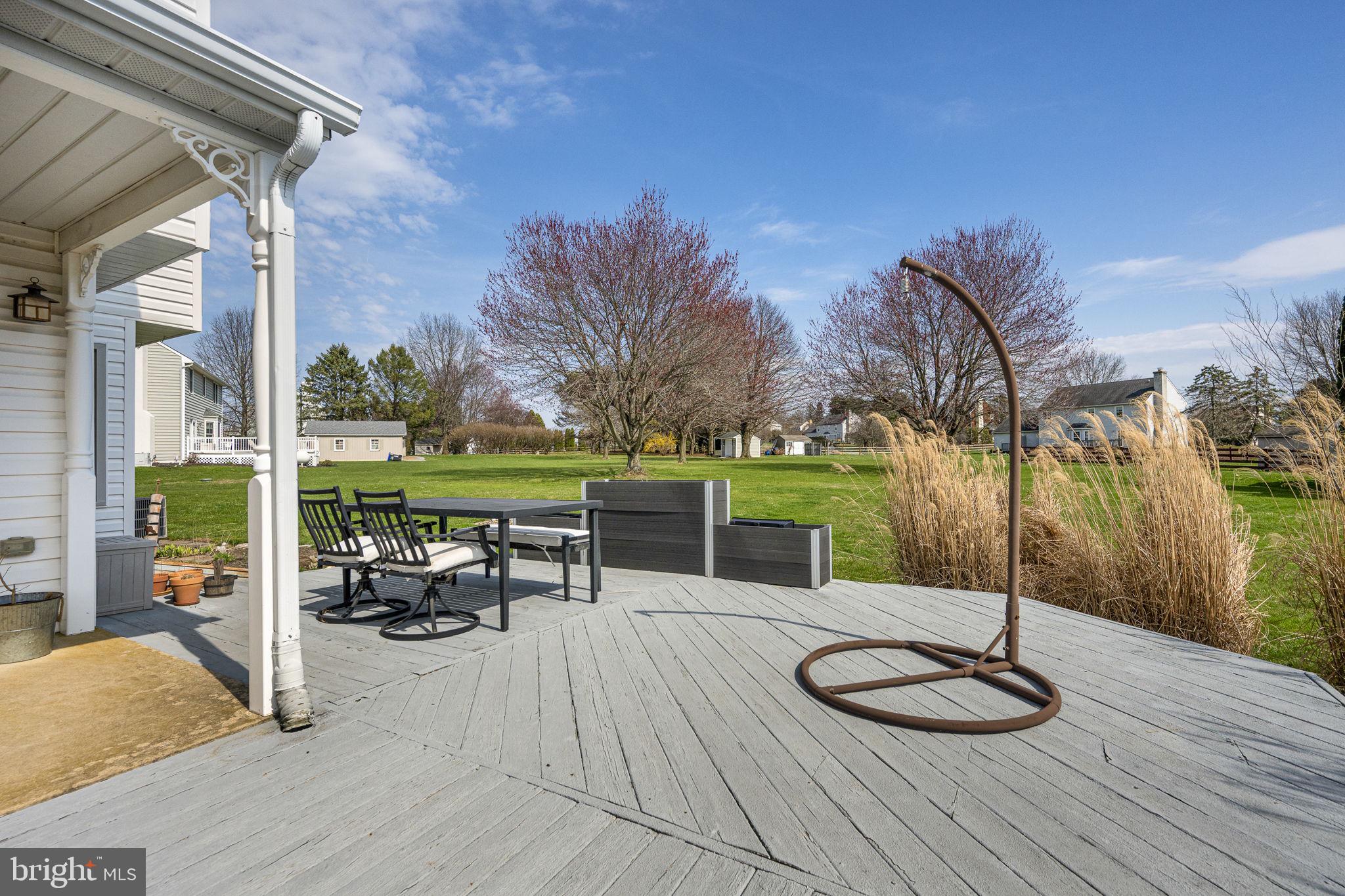 LAKEVIEW - Residential