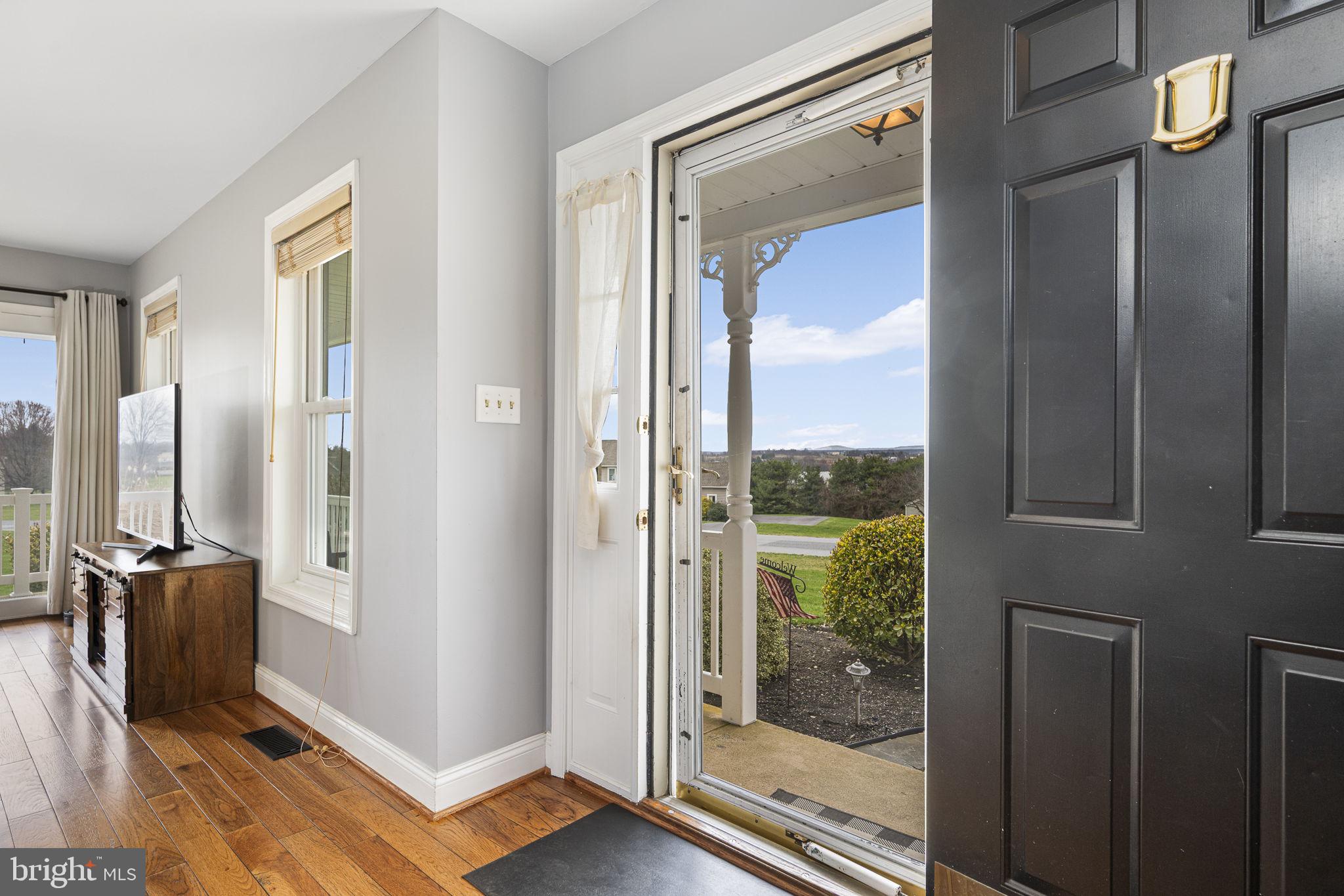 LAKEVIEW - Residential