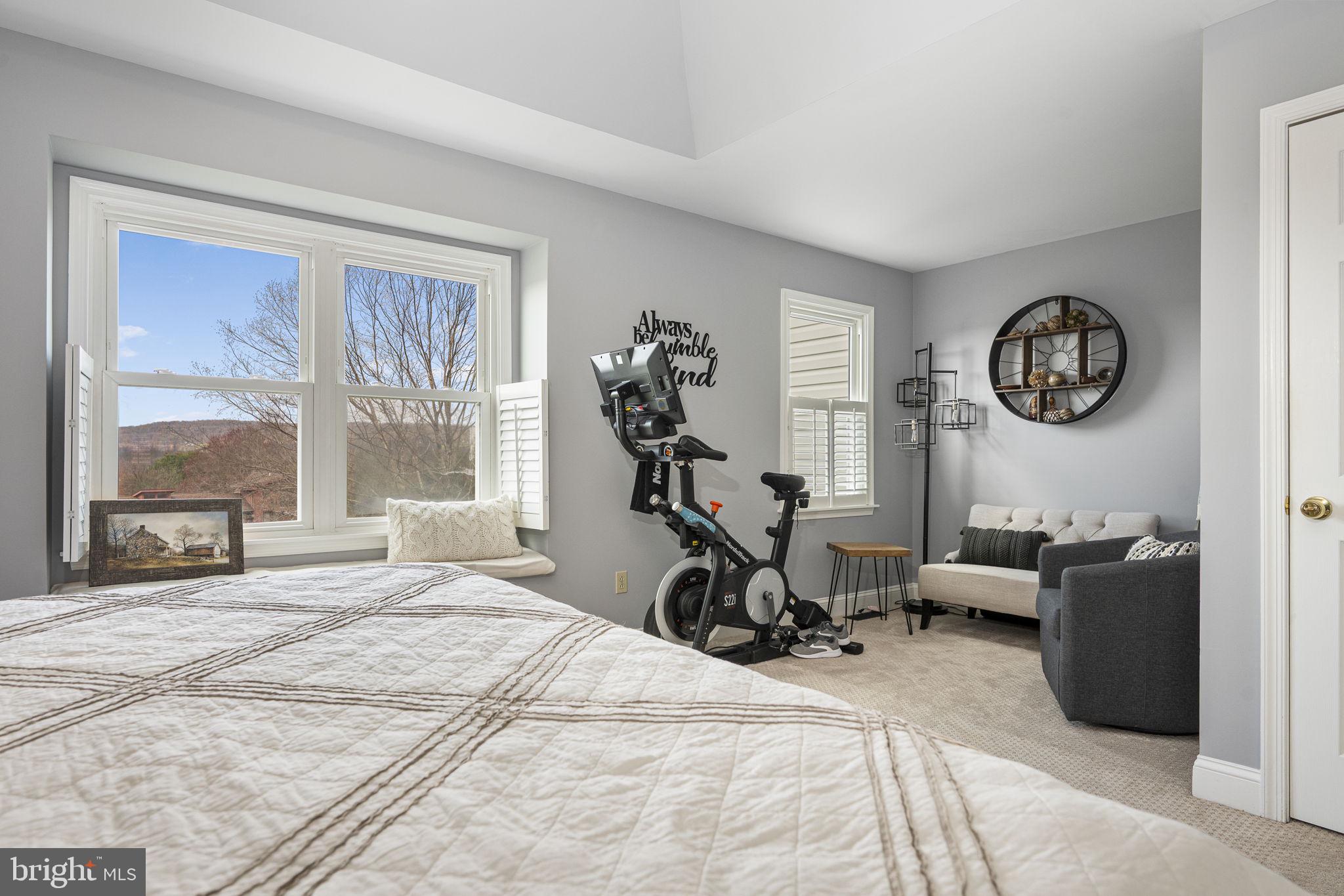 LAKEVIEW - Residential