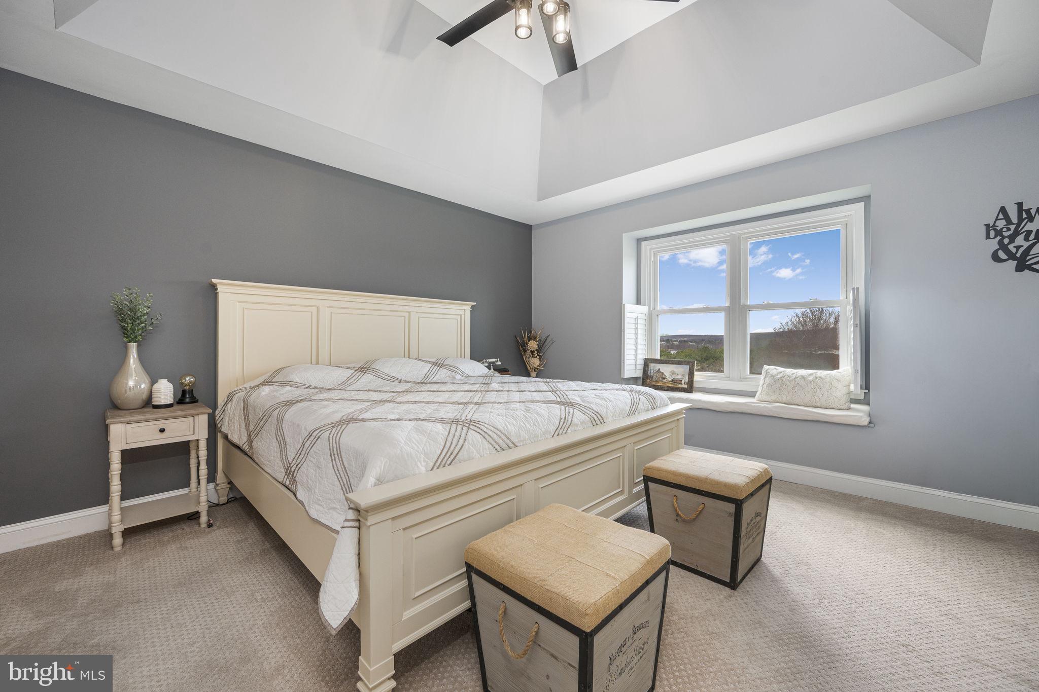 LAKEVIEW - Residential