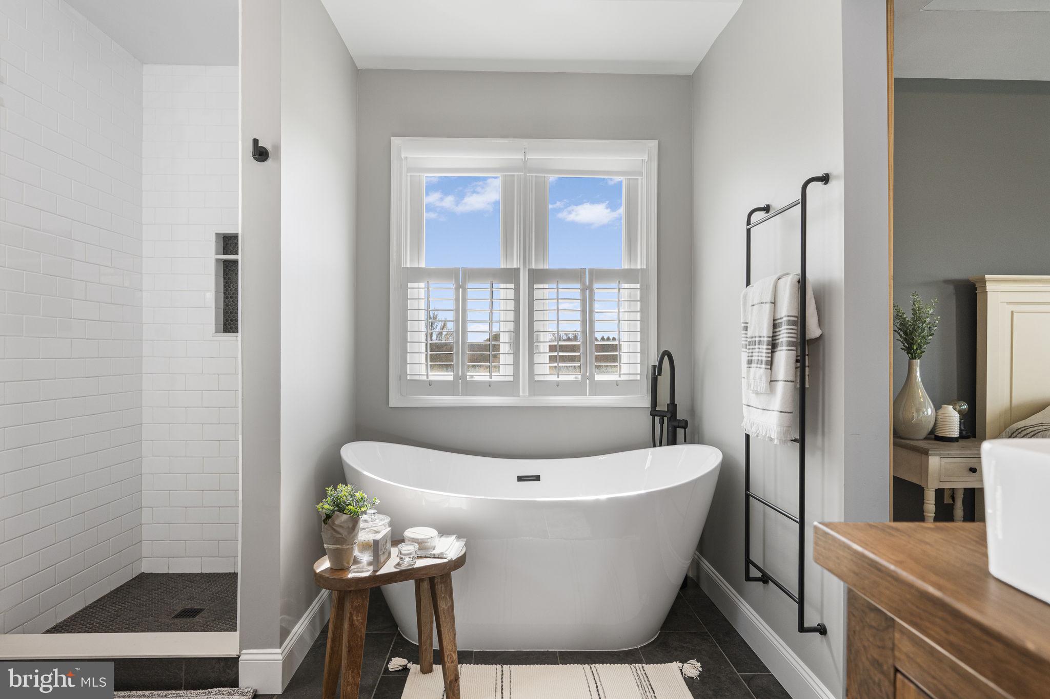 LAKEVIEW - Residential