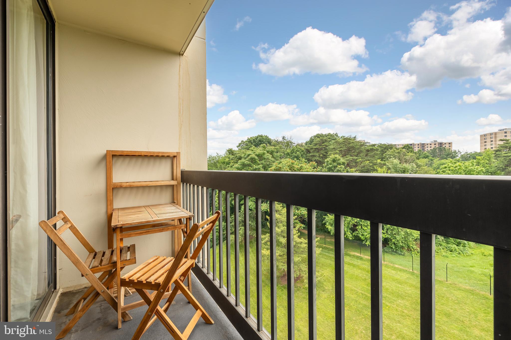 SENTINEL OF LANDMARK - Residential