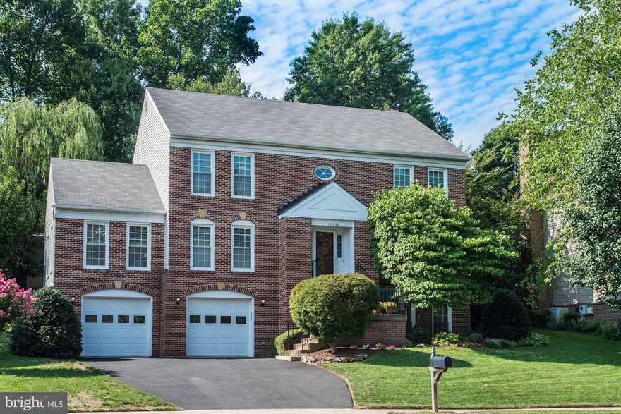 Makes a Grand Statement! Impressive & Pretty Brick-frt Exterior introduces a Striking Interior accented in hardwoods, neutral hues & smart modern updates incl. windows! Big open flowing ML offers bonus Sun Room w/2-sides windows. White-on-white granite KIT. Private fenced Back Yard has large Deck ready for fun & Games. Master Suite w/Luxury En-Suite. All Baths Upgraded. Ready for the Good Life?