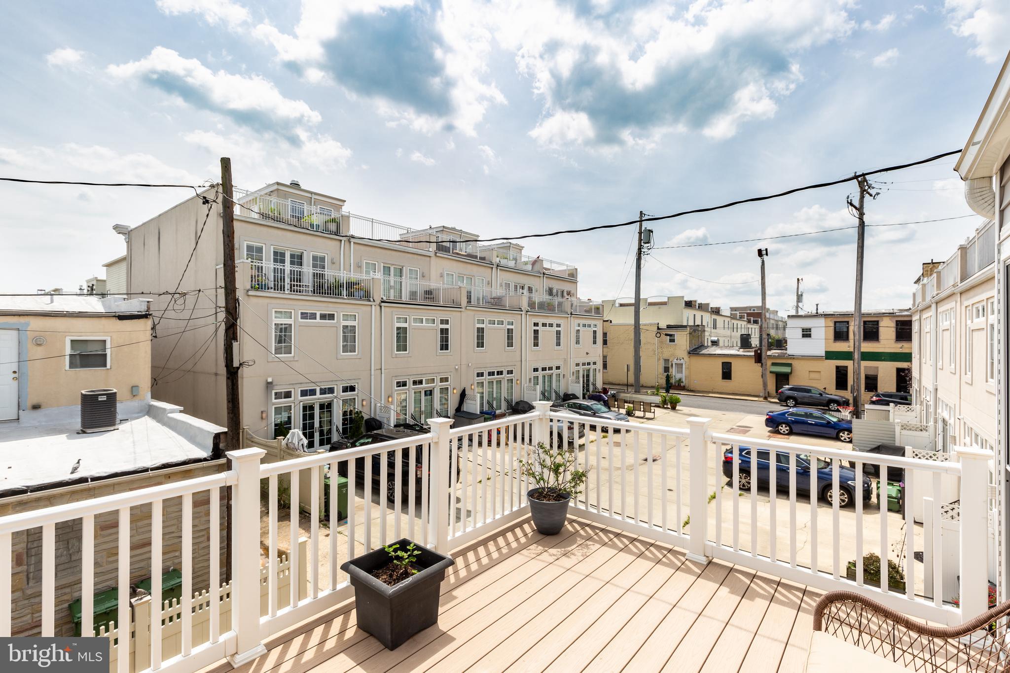 LOCUST POINT - Residential