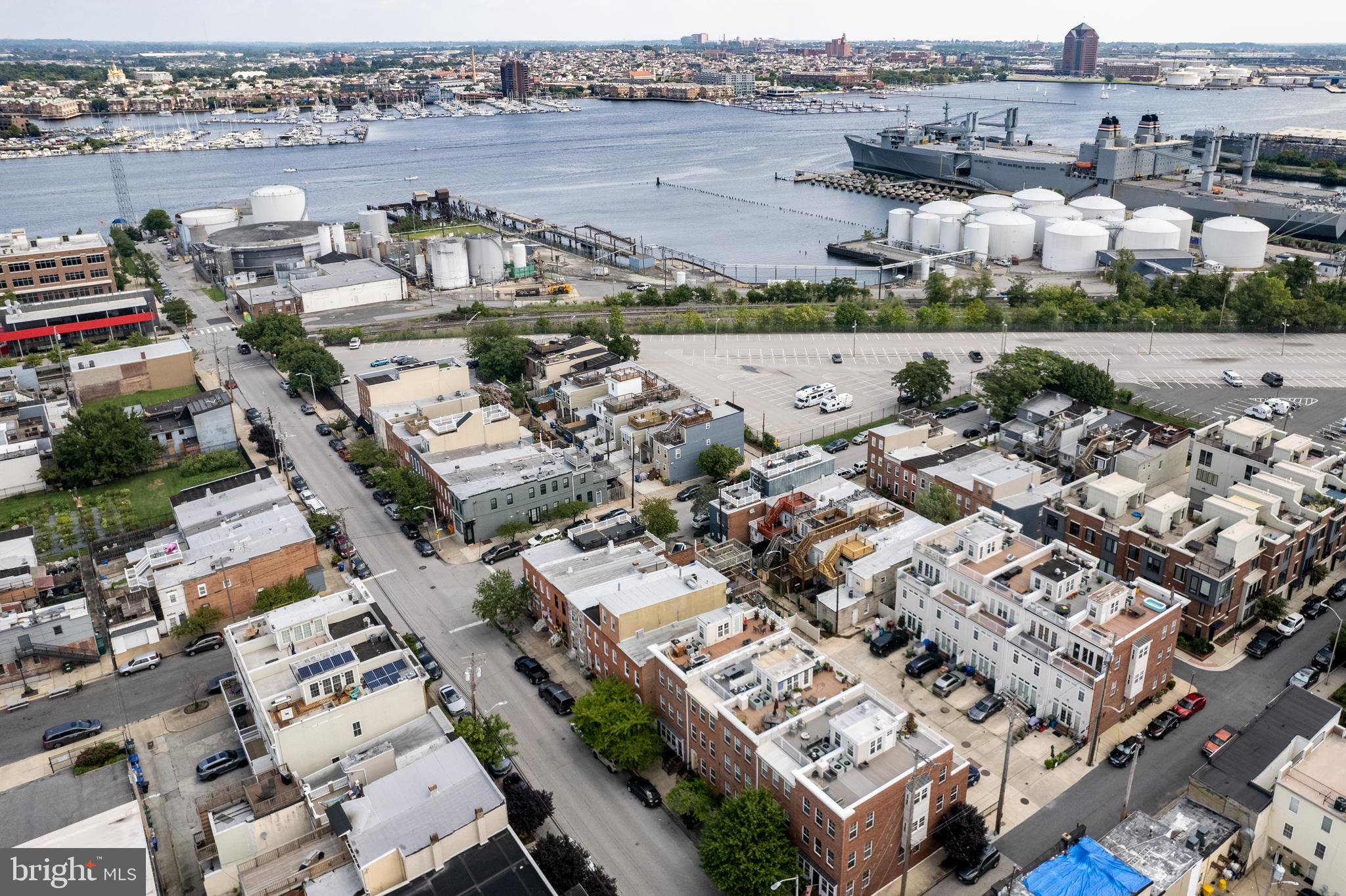 LOCUST POINT - Residential