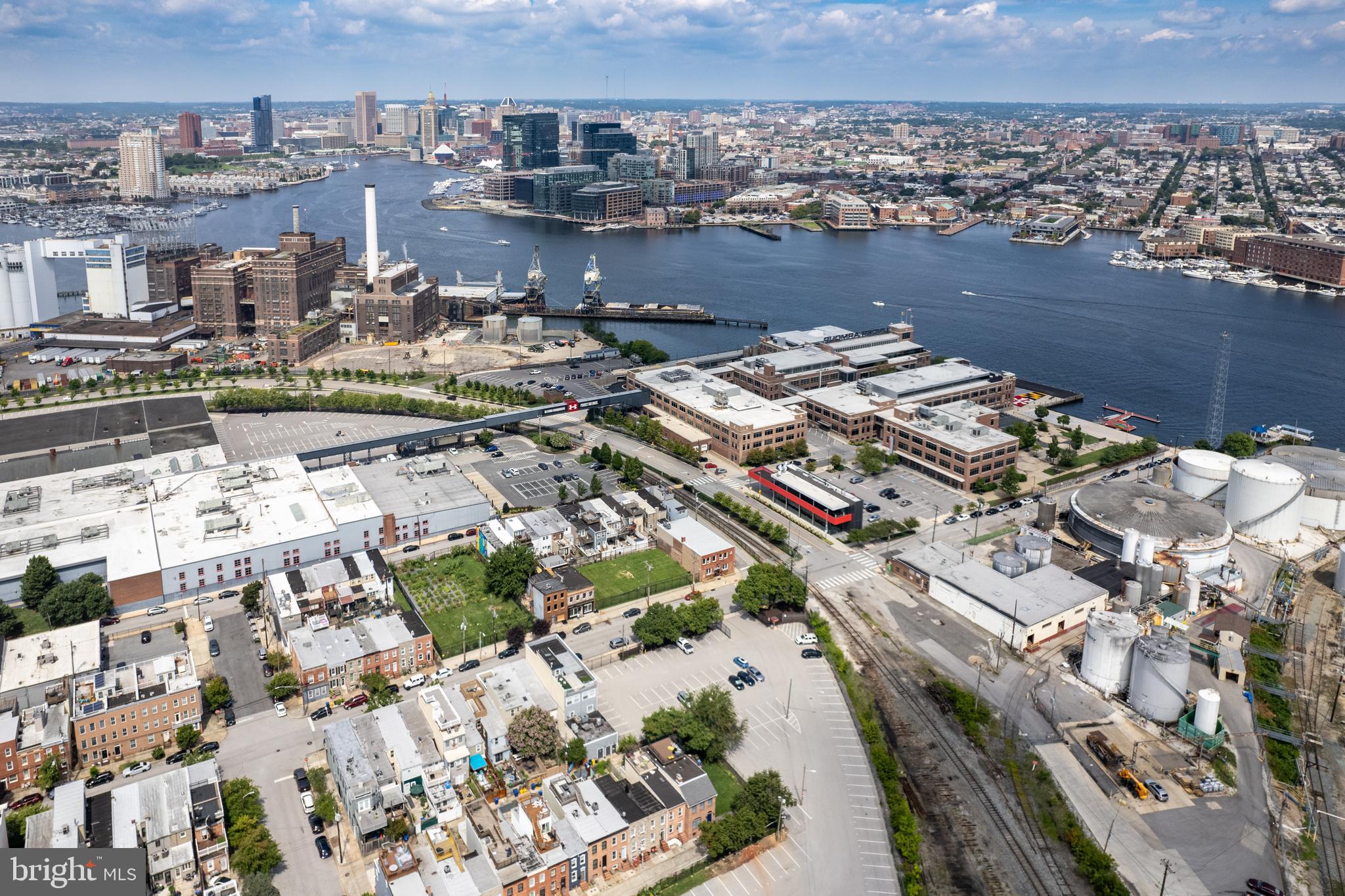 LOCUST POINT - Residential