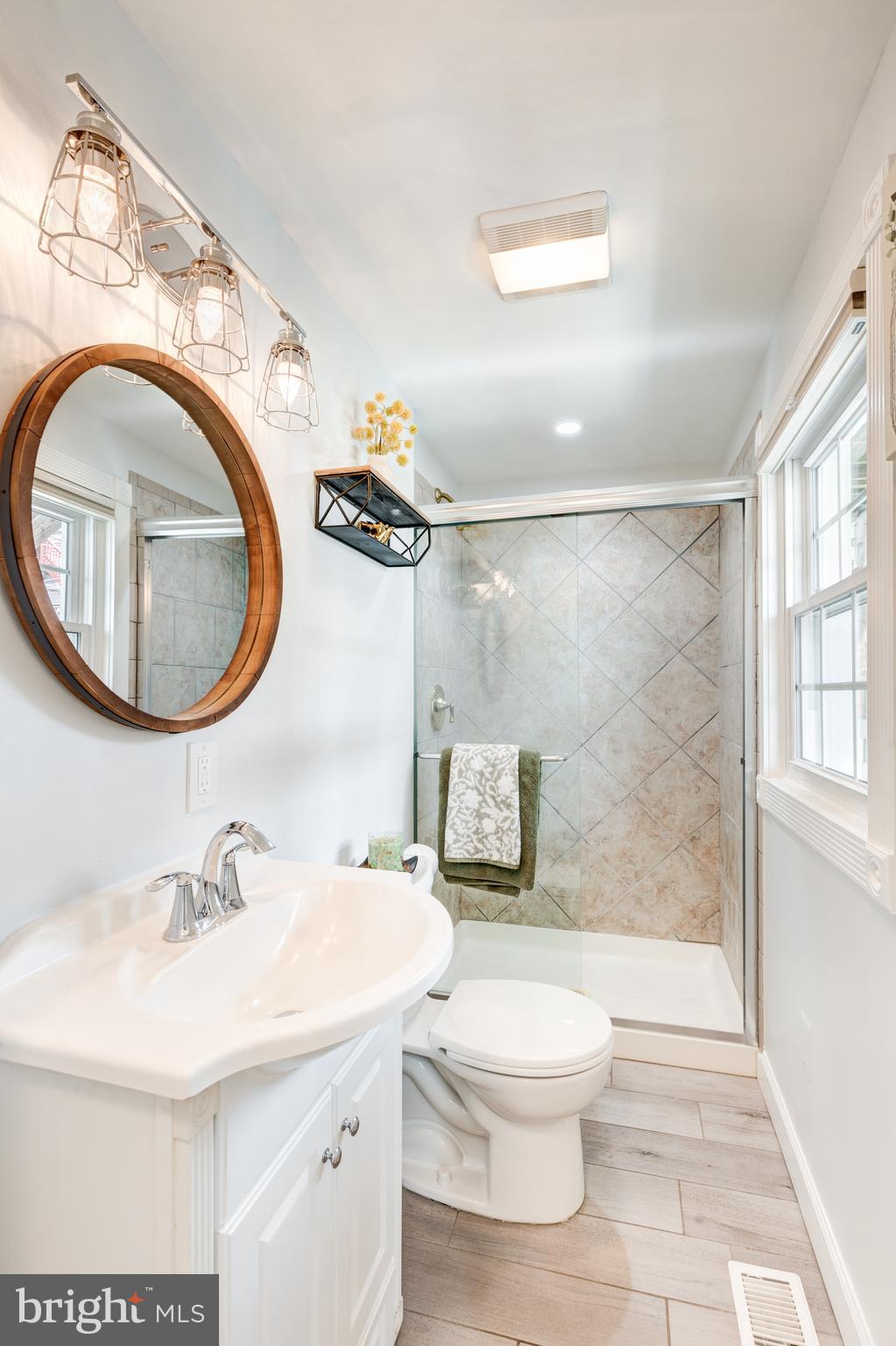 LOCUST POINT - Residential