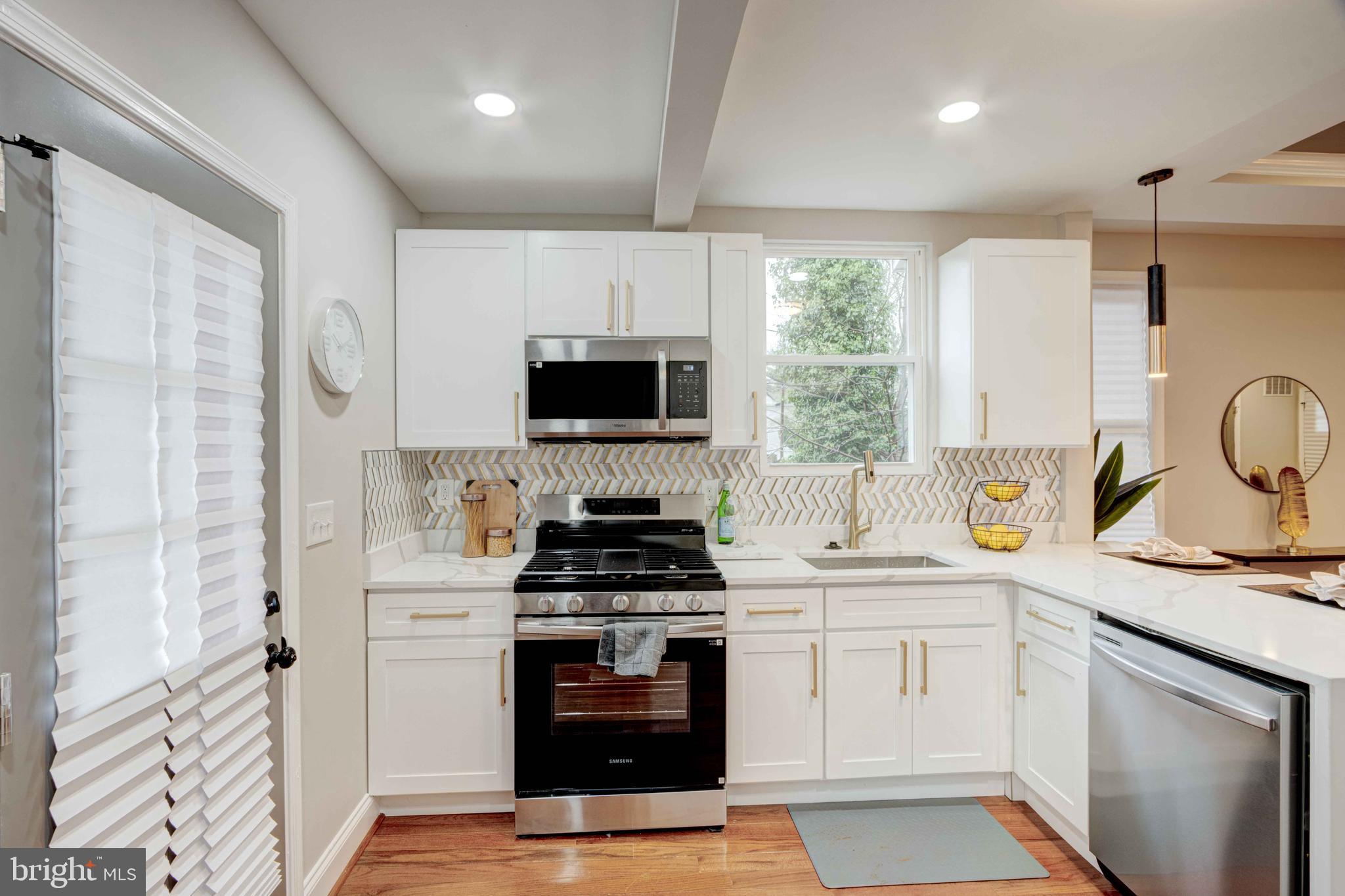HOWARD PARK - Residential