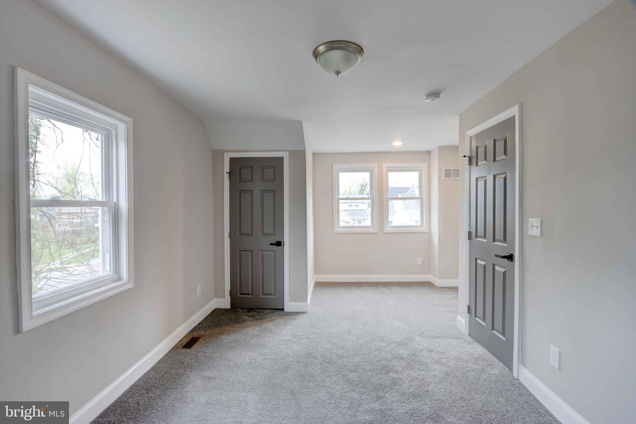 HOWARD PARK - Residential