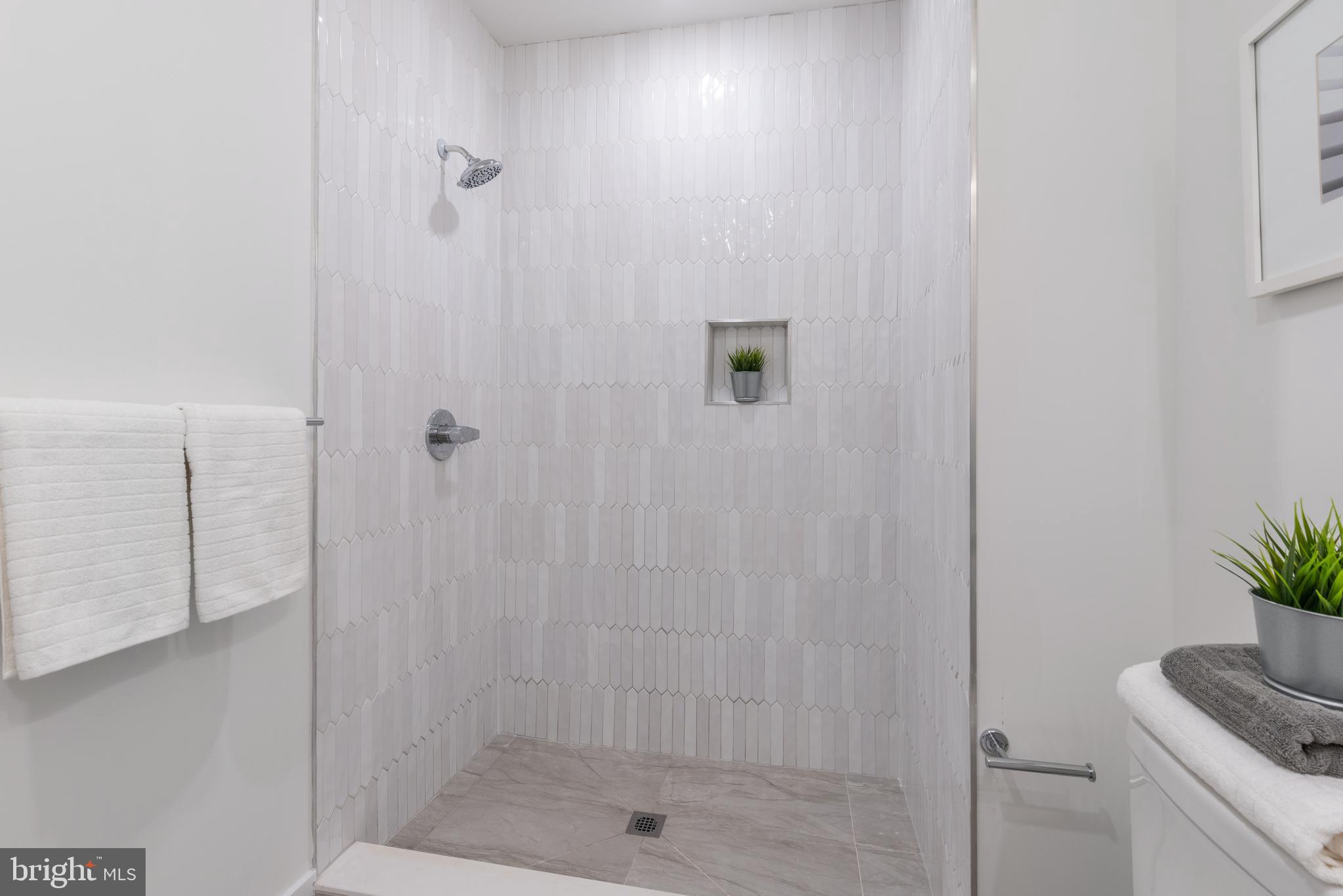 GERMANTOWN - Residential Lease