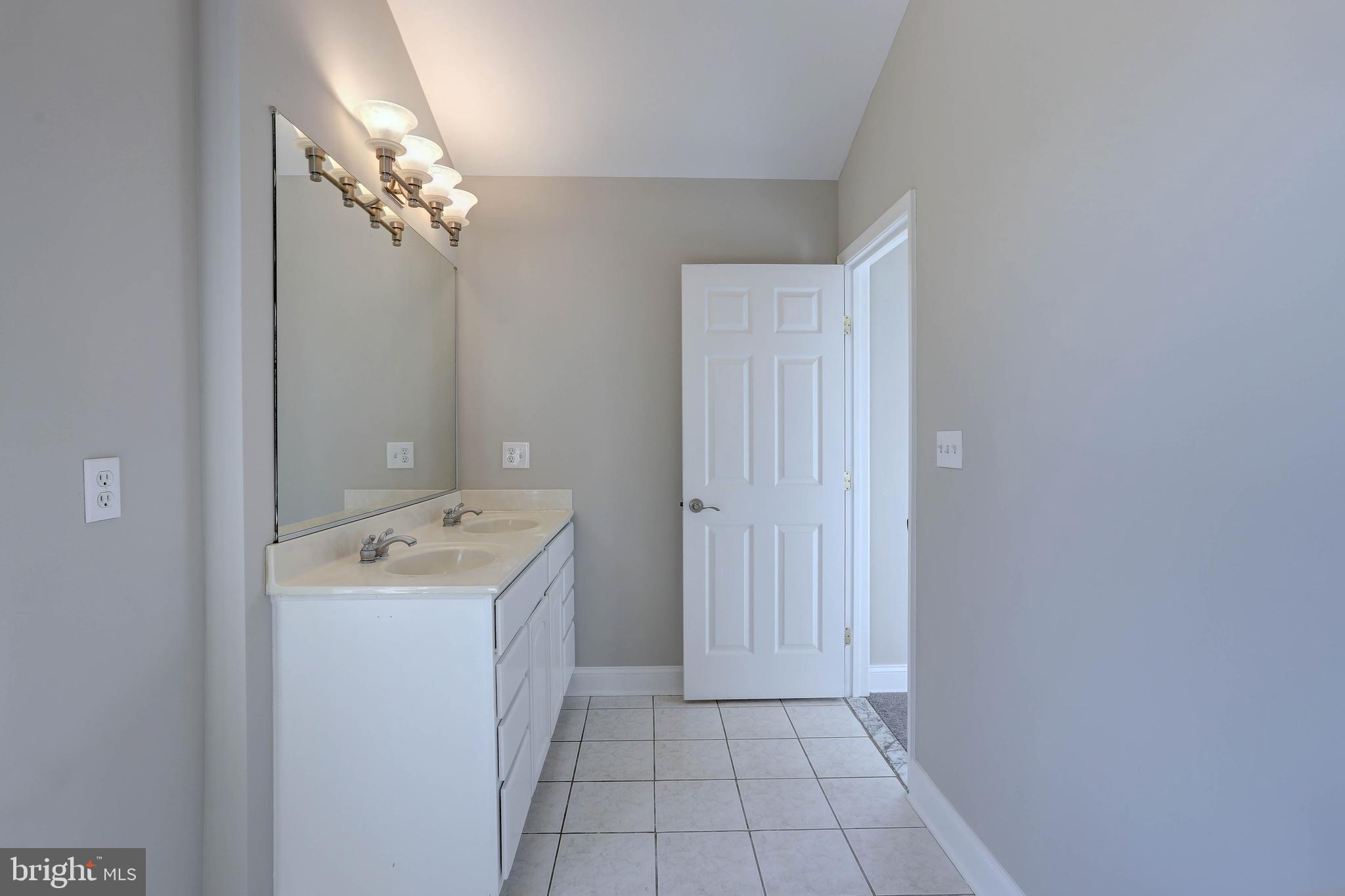 HAMILTON HEIGHTS - Residential