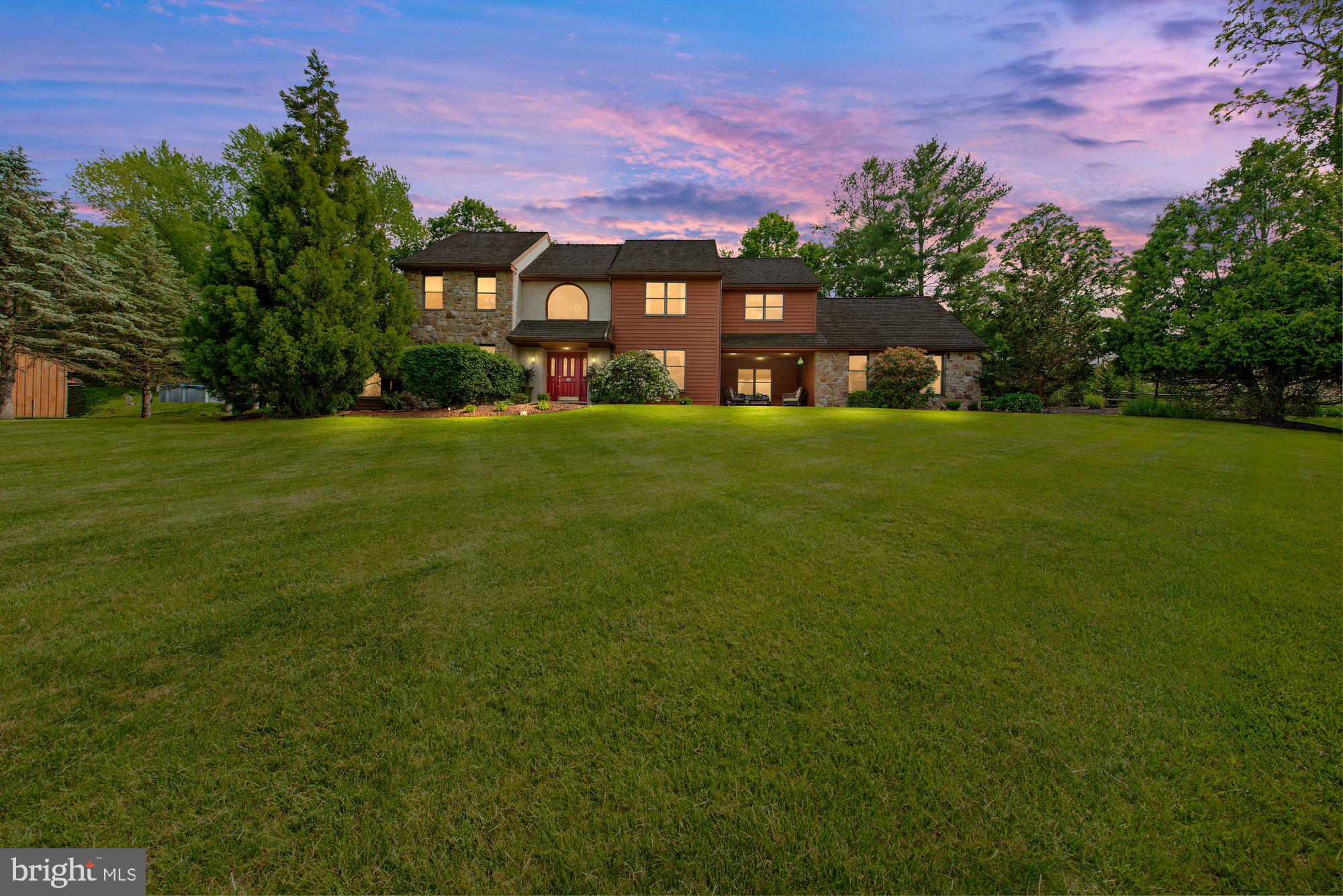 4 WATERCROFT CIRCLE