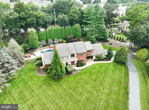 4 WATERCROFT CIRCLE DOWNINGTOWN PA 19335
