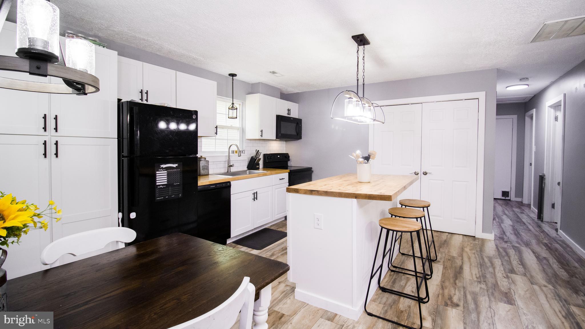 WHITE SANDS - Residential