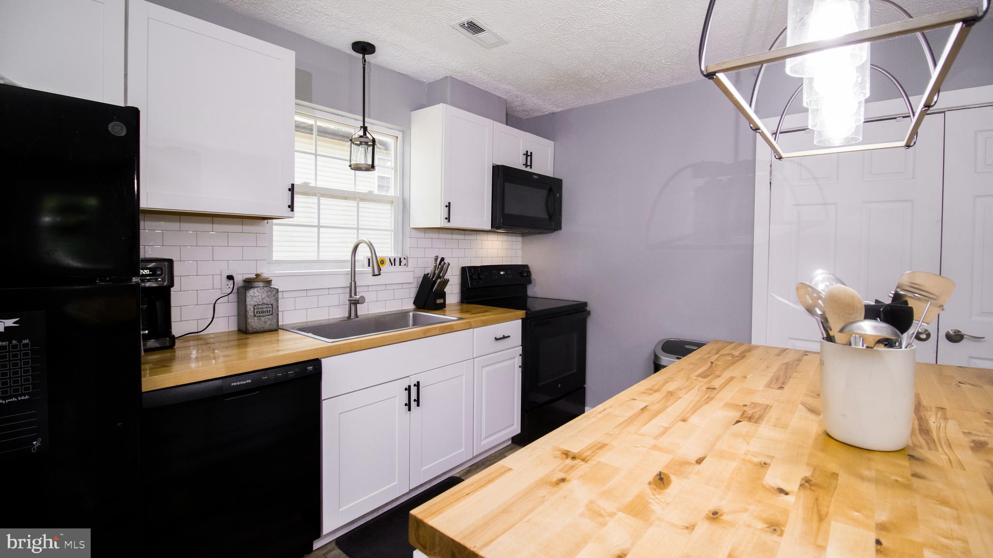 WHITE SANDS - Residential