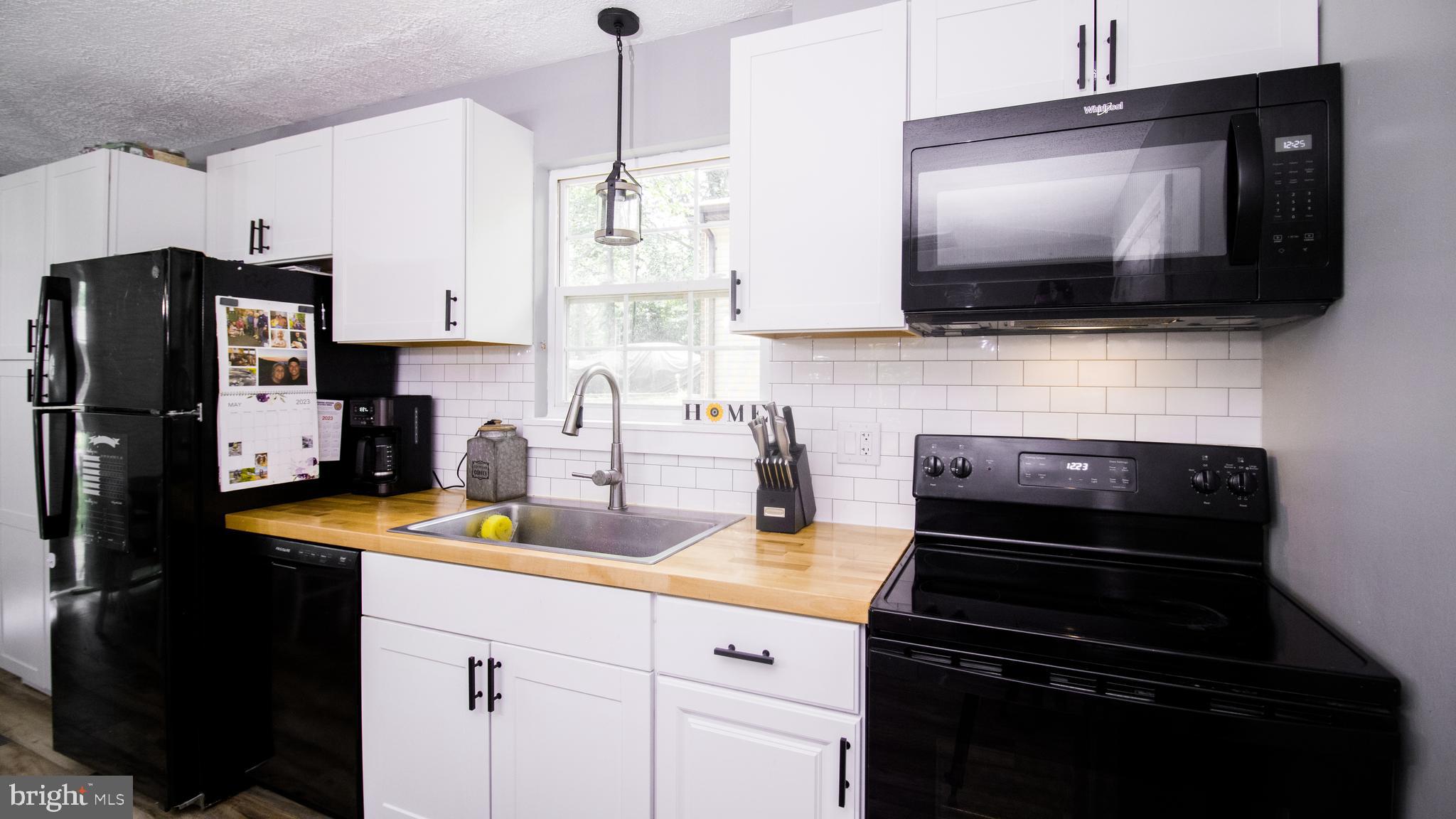 WHITE SANDS - Residential