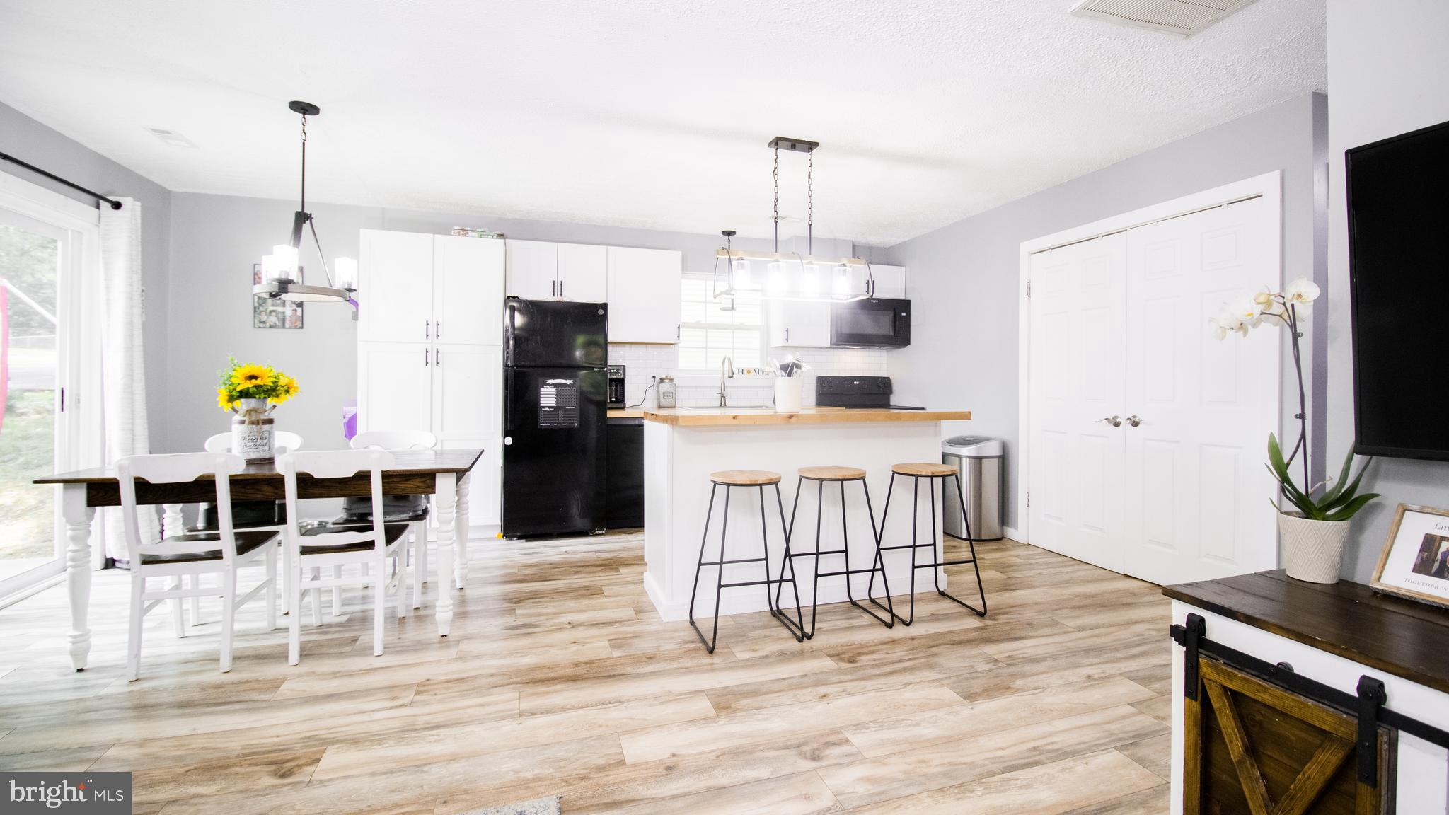 WHITE SANDS - Residential