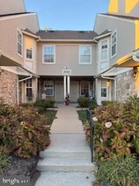 202 ANDOVER COURT QUAKERTOWN PA 18951