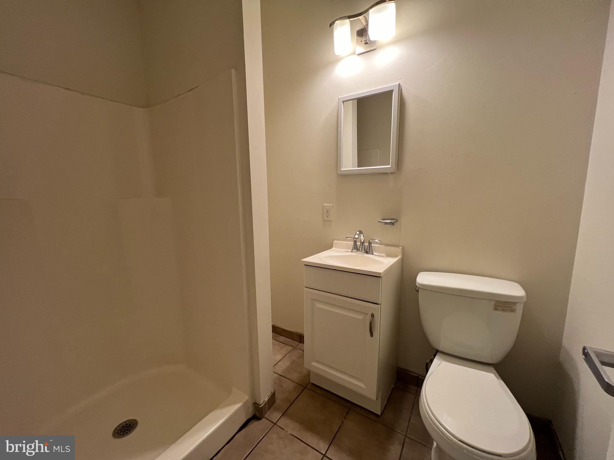 TEMPLE UNIVERSITY - Residential Lease