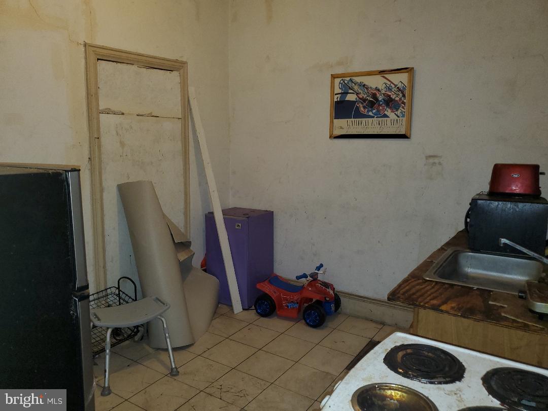 TEMPLE UNIVERSITY - Residential